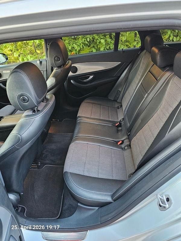 Second-hand Mercedes E220 194 CP (142 kW) 2020 Argintiu Break