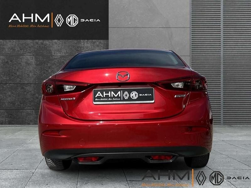 Gebraucht Mazda 3 Exclusive-Line 120 PS (88 kW) 2017 Rot Kleinwagen
