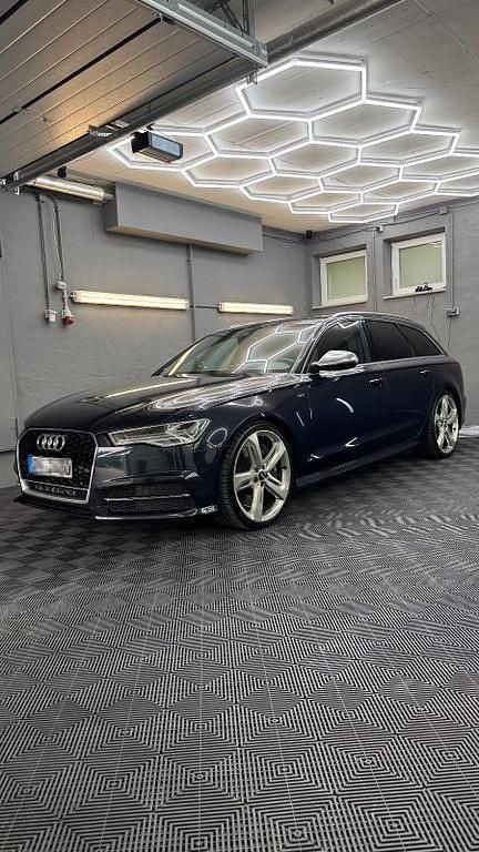 Blau Gebraucht 2017 Audi S6 Ambiente Kombi | 29.500 € (Fairer Preis) - Bild 1/4