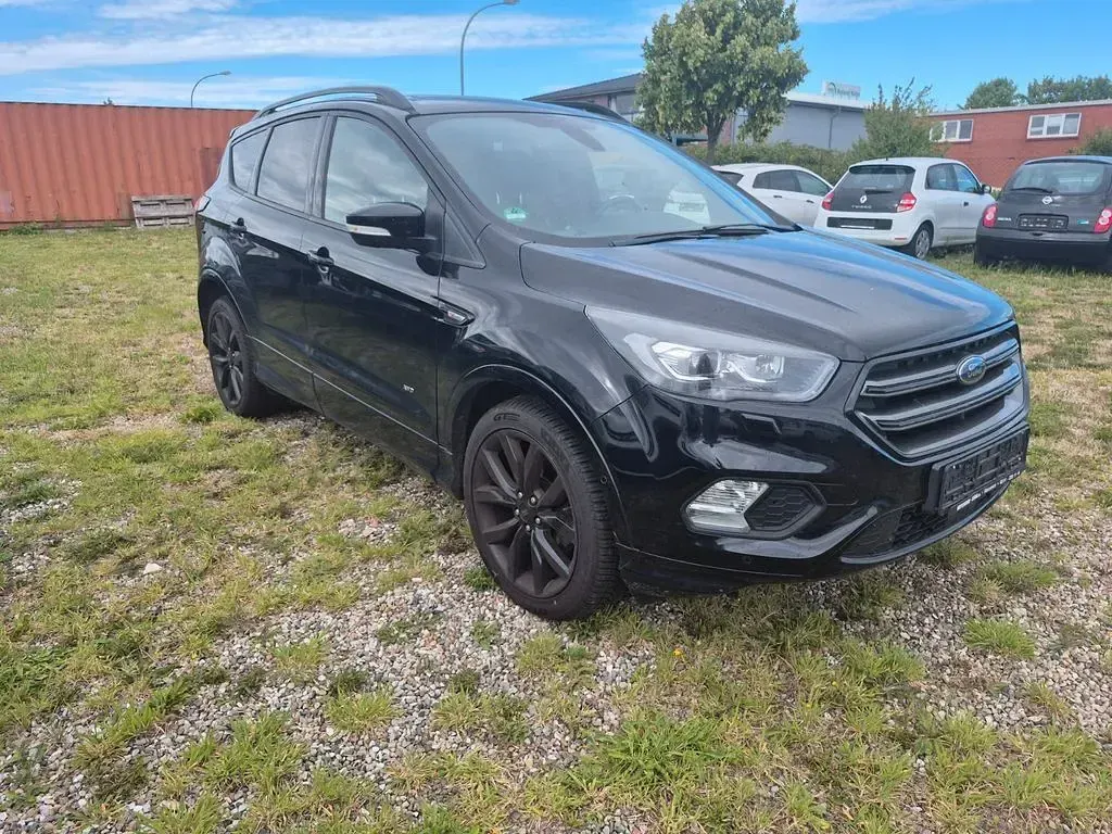 Gebraucht Ford Kuga ST-Line 175 PS (128 kW) 2018 Schwarz SUV