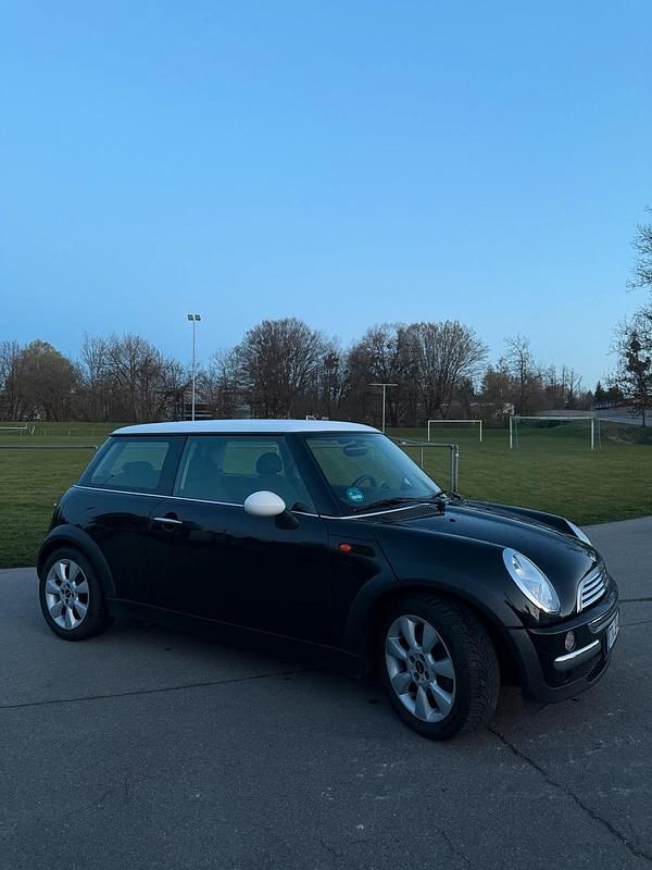 Second-hand Mini Cooper 116 CP (85 kW) 2002 Negru Hatchback