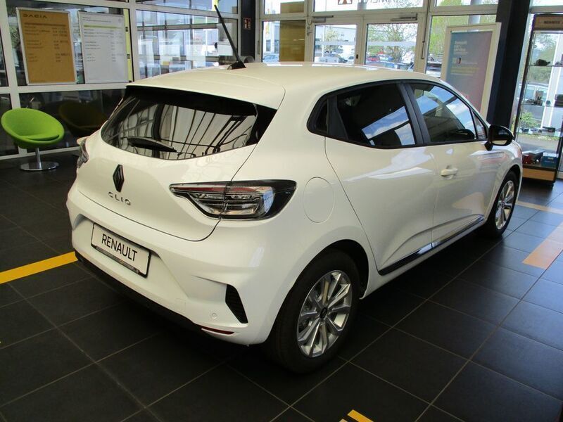 Neu Renault Clio V Evolution 91 PS (66 kW) 2025 Weiß Limousine