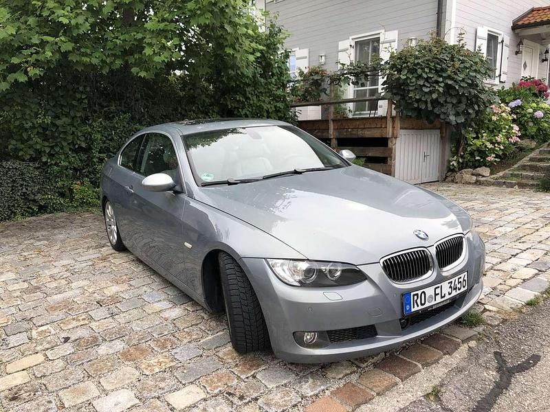 Gebraucht BMW 325 218 PS (160 kW) 2006 Grau Coupé