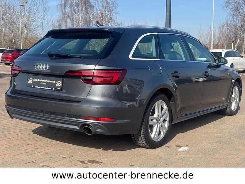 Gebraucht Audi A4 Design 190 PS (139 kW) 2018 Grau Kombi