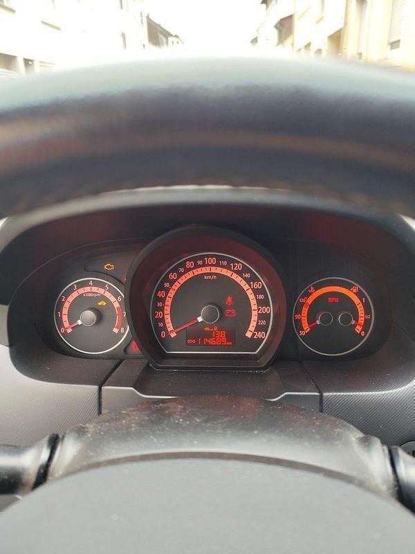 Gebraucht Kia Ceed 125 PS (91 kW) 2012 Weiß Kleinwagen