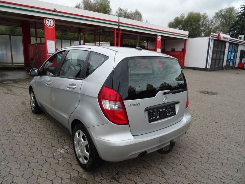 Gebraucht Mercedes A150 95 PS (69 kW) 2009 Silber Limousine