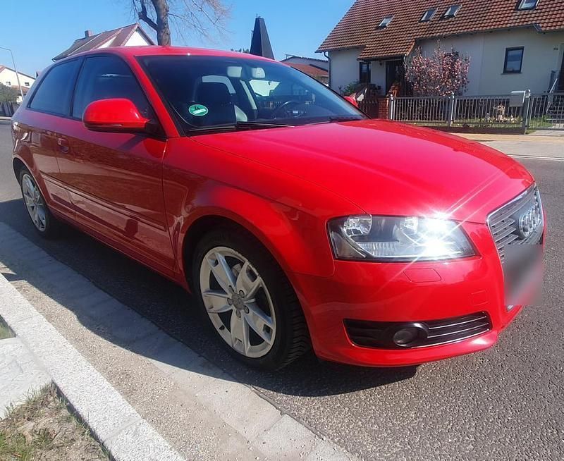 Gebraucht Audi A3 125 PS (91 kW) 2009 Rot Kleinwagen