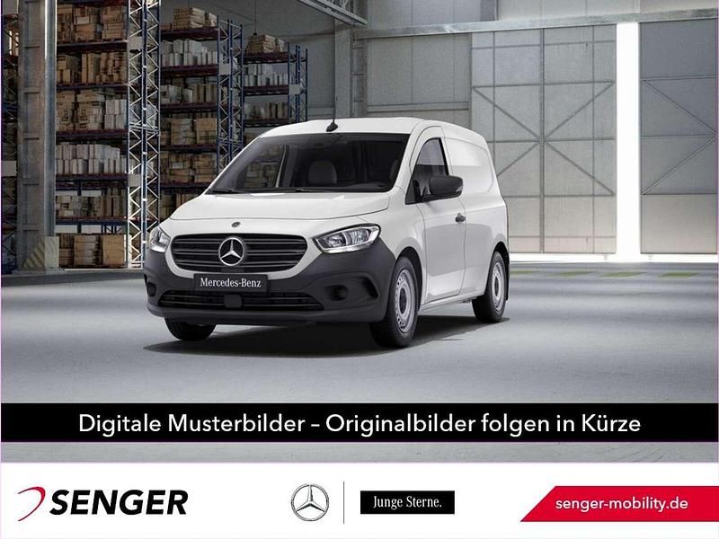 Arktikweiß Gebraucht 2022 Mercedes Citan 108 Van / Kleinbus | 17.790 € (Teuer) - Bild 1/4