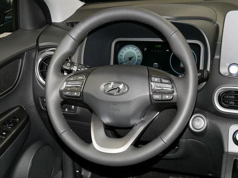 Gebraucht Hyundai Kona Select 100 kW (136 PS) 2022 Dark knight / mic SUV