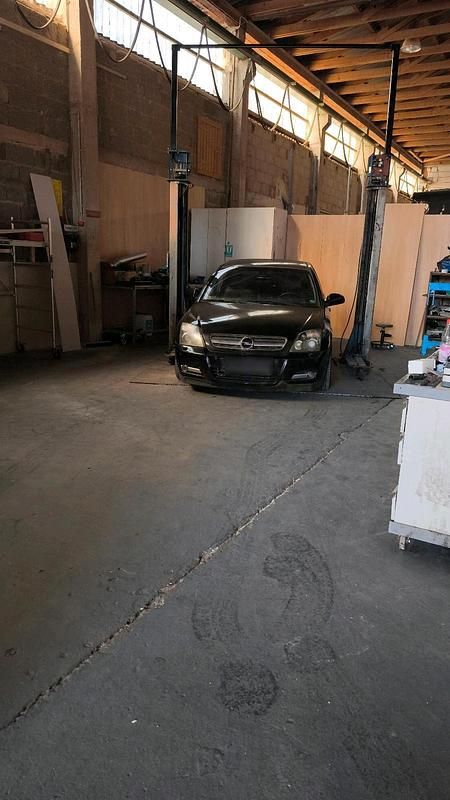 Gebraucht Opel Signum 177 PS (130 kW) 2005 Schwarz Kleinwagen