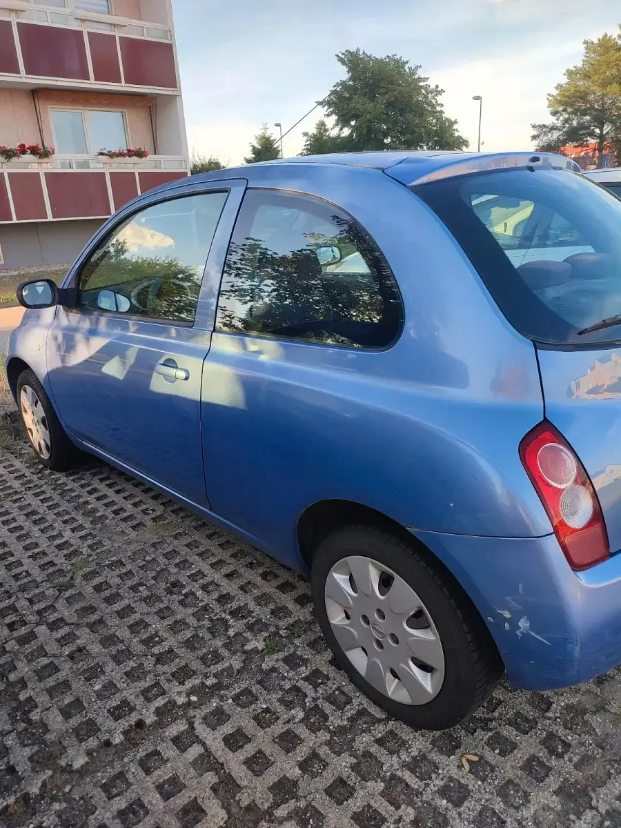 Gebraucht Nissan Micra 65 PS (47 kW) 2004 Blau Kleinwagen
