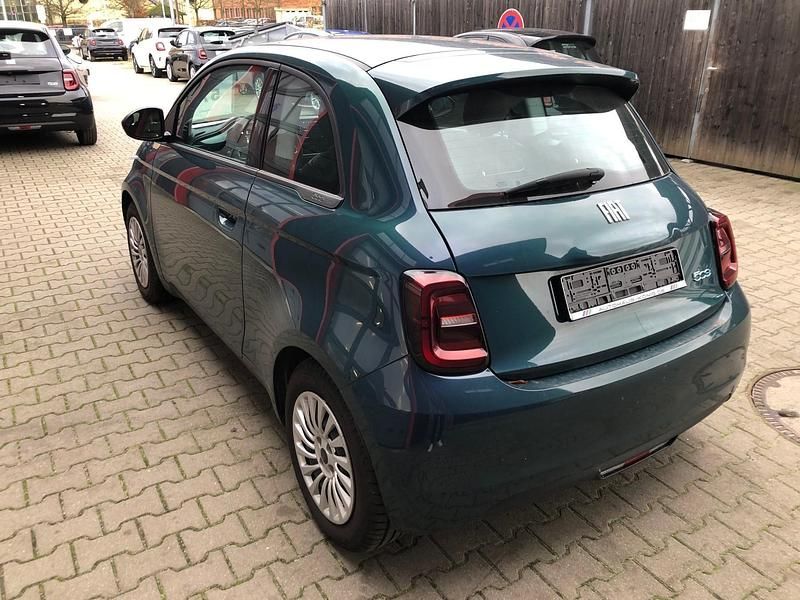Gebraucht Fiat 500e 41 kW (57 PS) 2023 Grün Kleinwagen