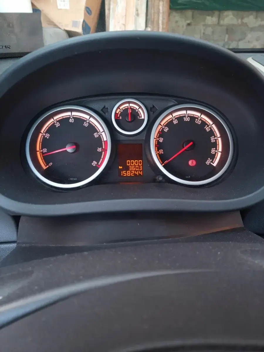Usata Opel Corsa 70 CV (51 kW) 2006 Blu Utilitaria