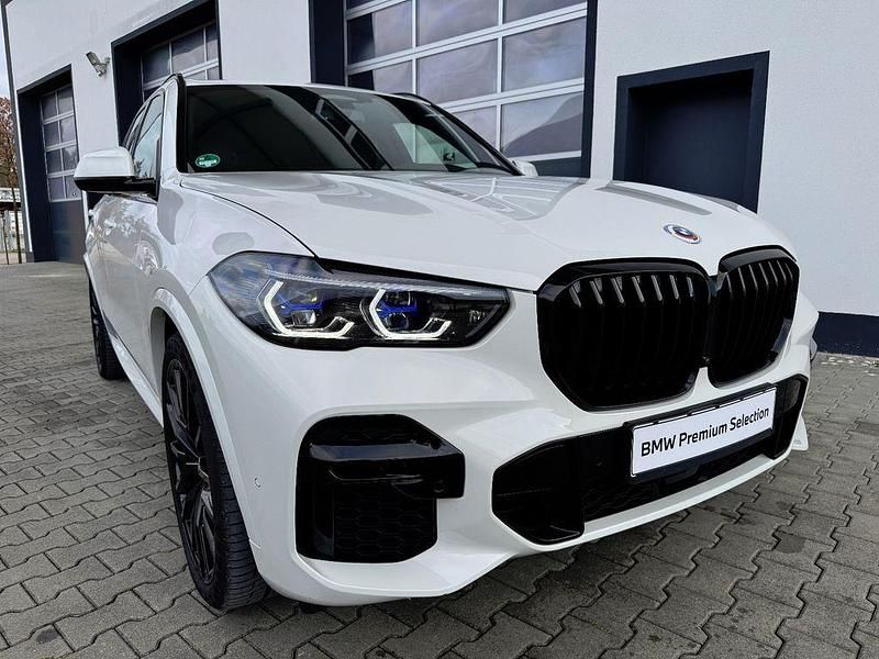Weiß Gebraucht 2022 BMW X5 M Sport SUV | 59.999 € (Fairer Preis) - Bild 1/4
