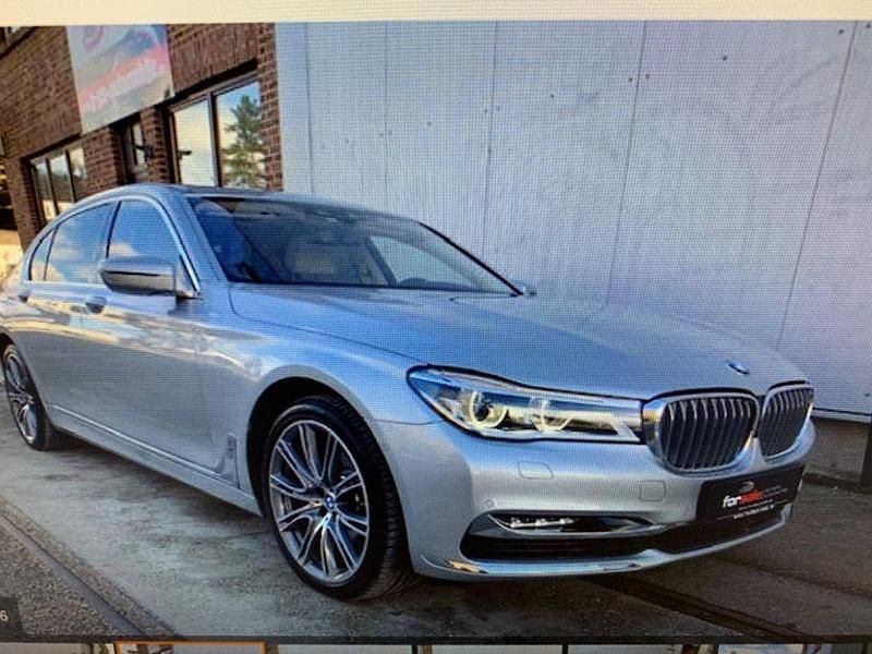 Second-hand BMW 760 Efficient Dynamics 609 CP (447 kW) 2017 Argintiu Berlinǎ