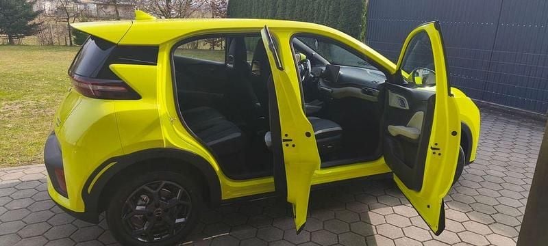 Gebraucht BYD Dolphin Boost 64 kW (88 PS) 2025 Gelb Kleinwagen