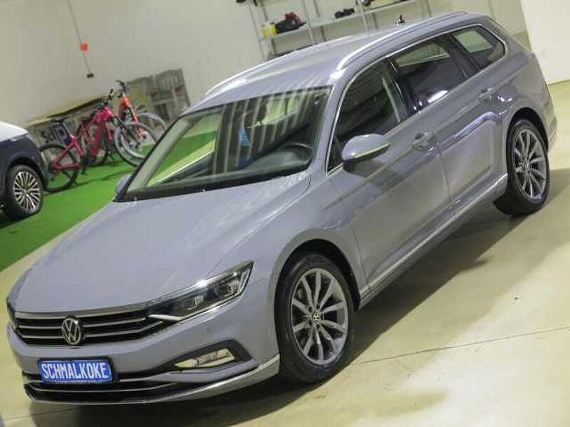 Moonstone gray Gebraucht 2024 VW Passat Elegance Kombi | 31.500 € (Guter Preis) - Bild 1/3