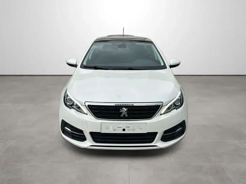 Gebraucht Peugeot 308 Active 131 PS (96 kW) 2019 Weiß Kombi