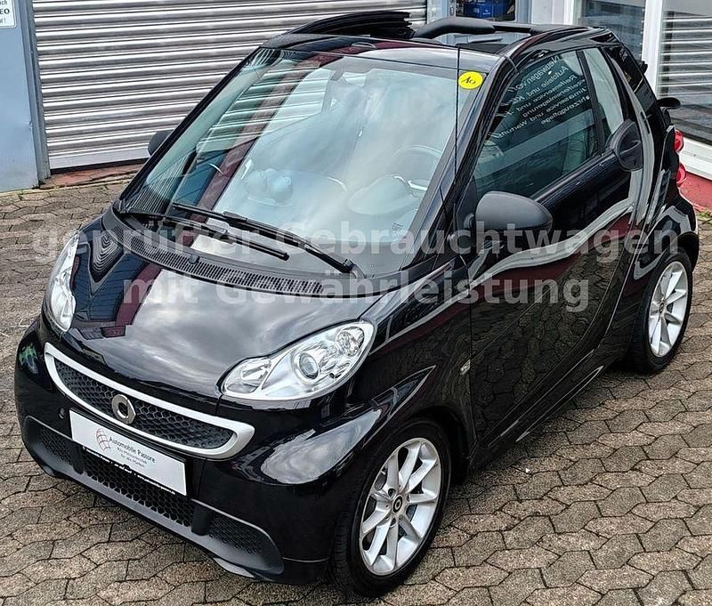 Gebraucht Smart ForTwo Cabrio 71 PS (52 kW) 2015 Schwarz Cabrio