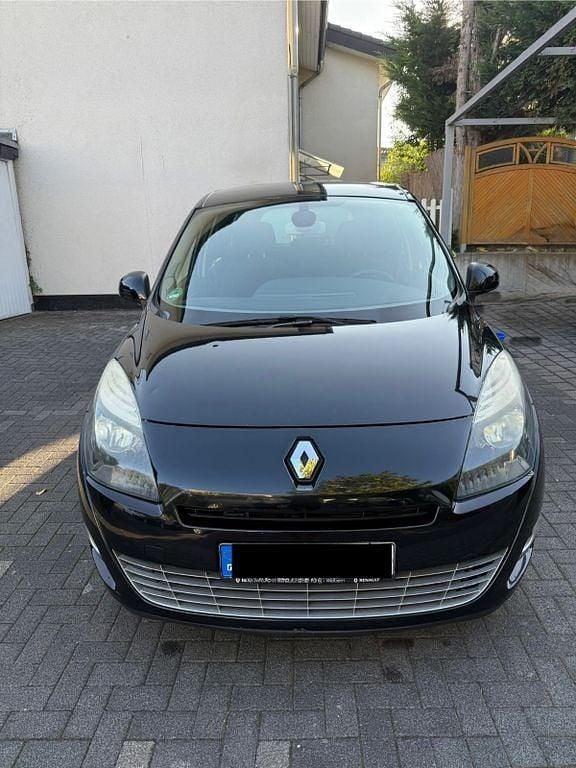 Schwarz Gebraucht 2011 Renault Grand Scénic III Dynamique Van / Kleinbus | 4.900 € (Fairer Preis) - Bild 1/4
