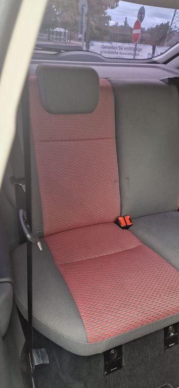 Gebraucht Ford Focus Ambiente 101 PS (74 kW) 2007 Rot Limousine