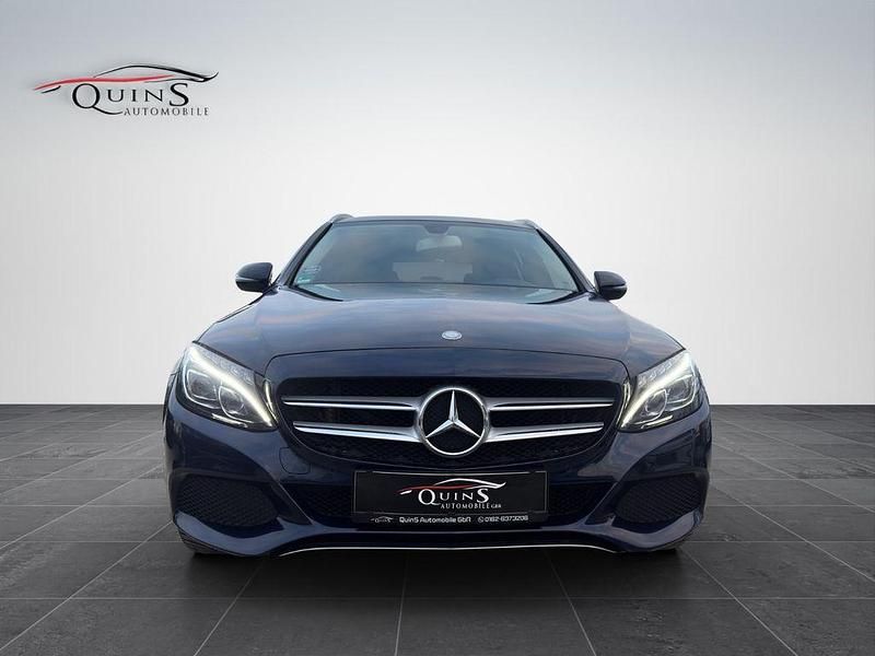 Gebraucht Mercedes C250 211 PS (155 kW) 2017 Blau Kombi