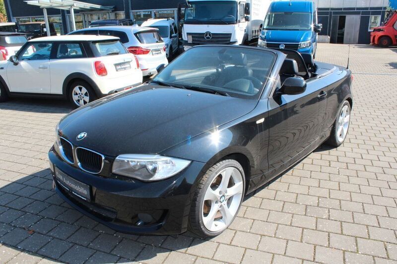 Gebraucht BMW 118 Cabriolet Sport Line 143 PS (105 kW) 2012 Schwarz Cabrio
