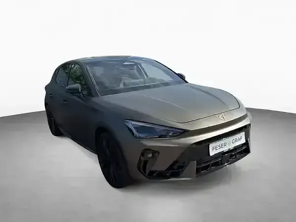 Neu Cupra Leon 300 PS (220 kW) 2026 Gold Limousine