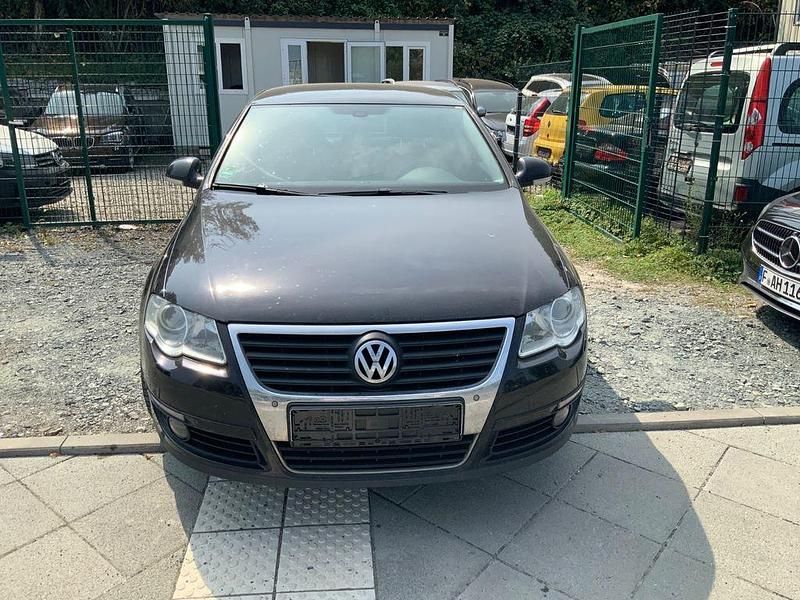 Schwarz Gebraucht 2010 VW Passat Highline Limousine | 3.200 € (Guter Preis) - Bild 1/4