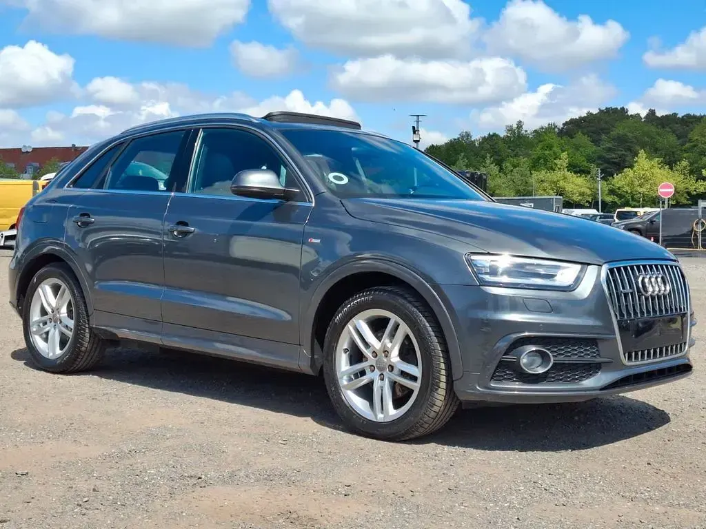 Gebraucht Audi Q3 S-Line 170 PS (125 kW) 2015 Grau SUV