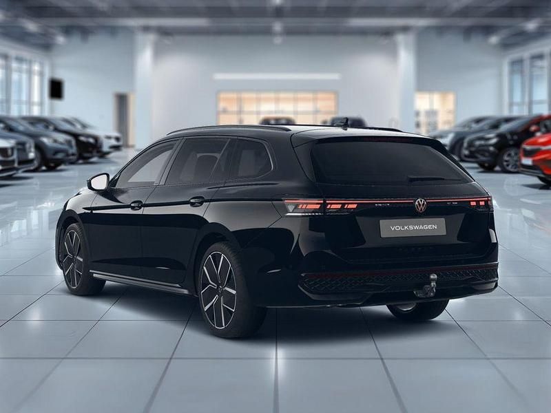Neu VW Passat R-line 193 PS (141 kW) 2025 Schwarz Limousine
