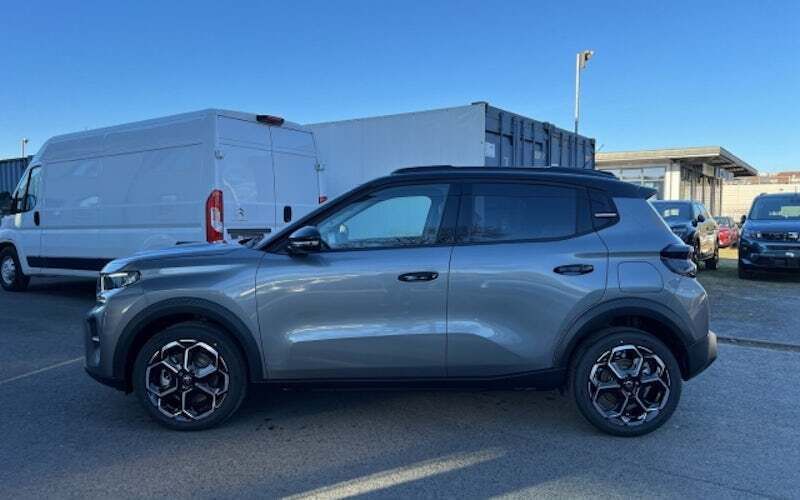 Neu Citroën e-C3 83 kW (113 PS) 2025 Grau Limousine