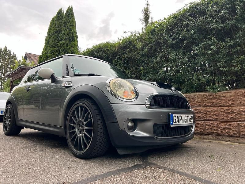 Silber Gebraucht 2007 Mini Cooper S Coupé Coupé | 4.500 € - Bild 1/4