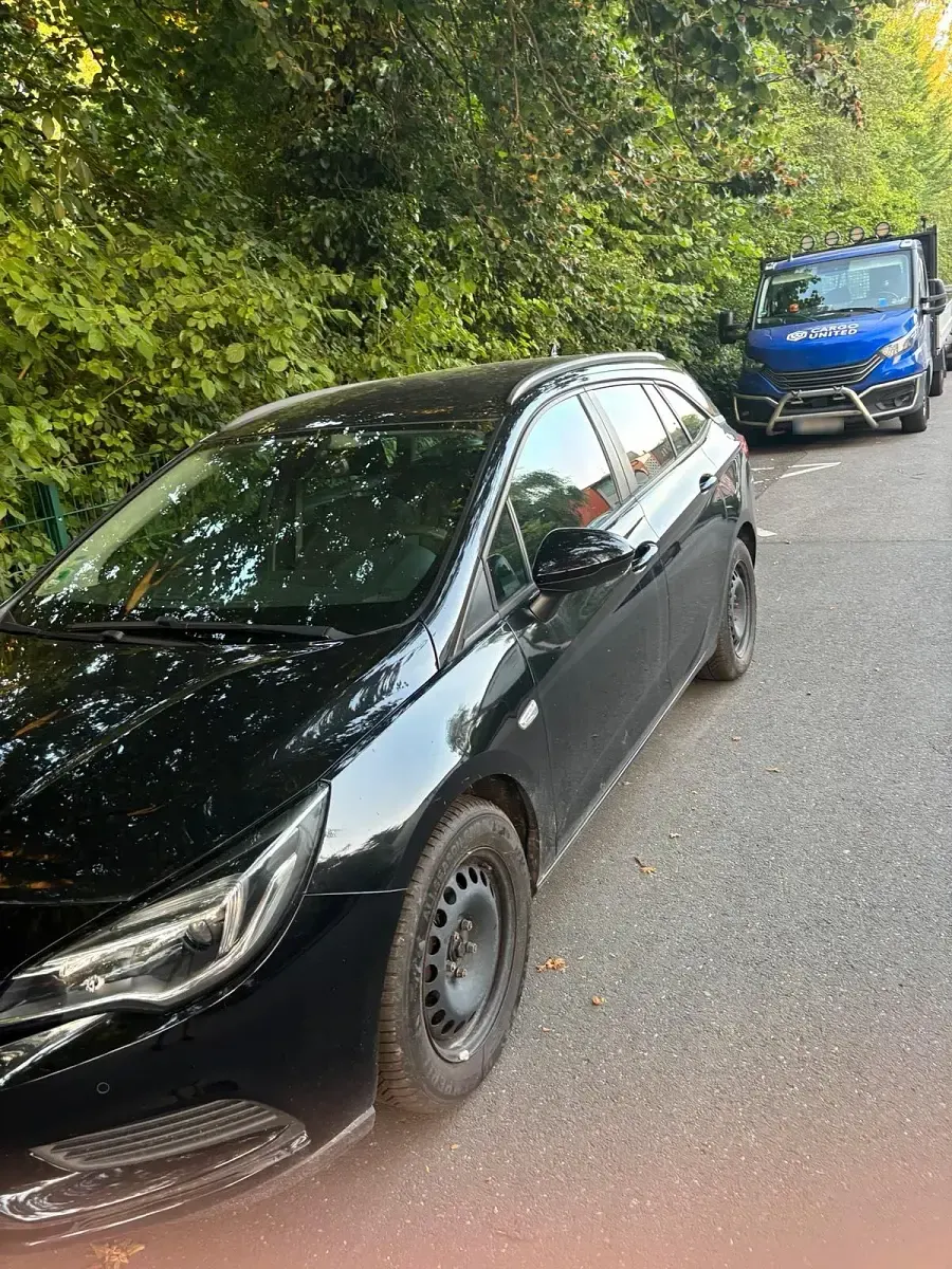 Gebraucht Opel Astra Innovation 115 PS (84 kW) 2019 Schwarz Kombi
