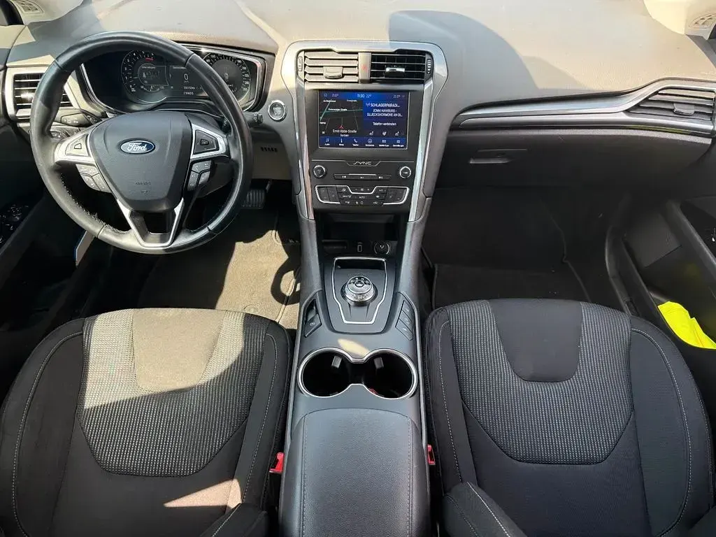 Gebraucht Ford Mondeo Titanium 150 PS (110 kW) 2020 Grau Limousine