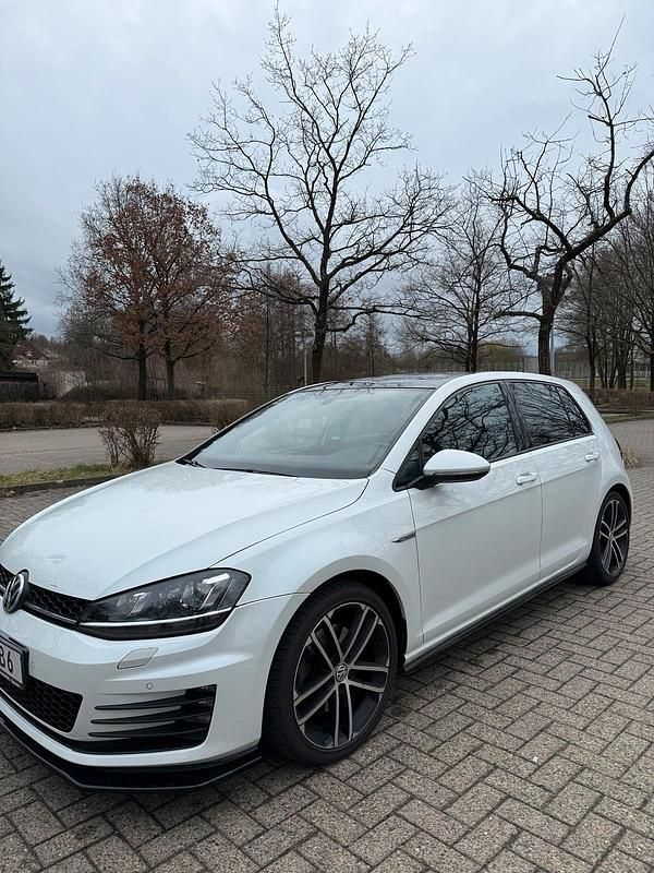 Gebraucht VW Golf VII GTD 184 PS (135 kW) 2016 Weiß Limousine