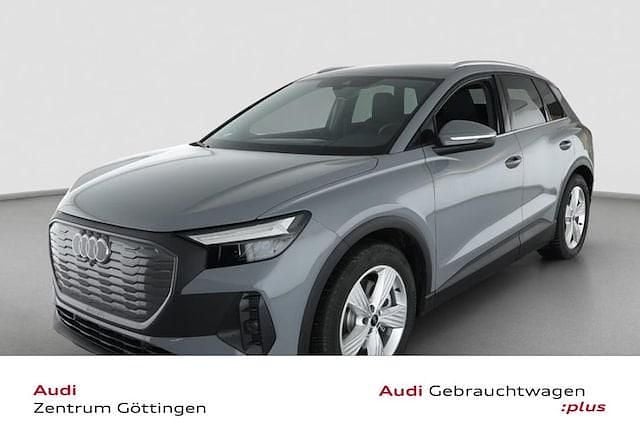 Grau Gebraucht 2025 Audi Q4 e-tron Sport SUV | 40.900 € (Teuer) - Bild 1/4