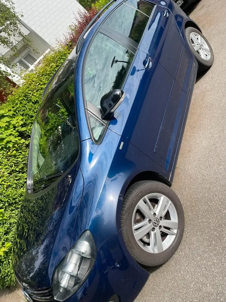 Gebraucht VW Golf Plus Cross Edition 105 PS (77 kW) 2012 Blau Van / Kleinbus