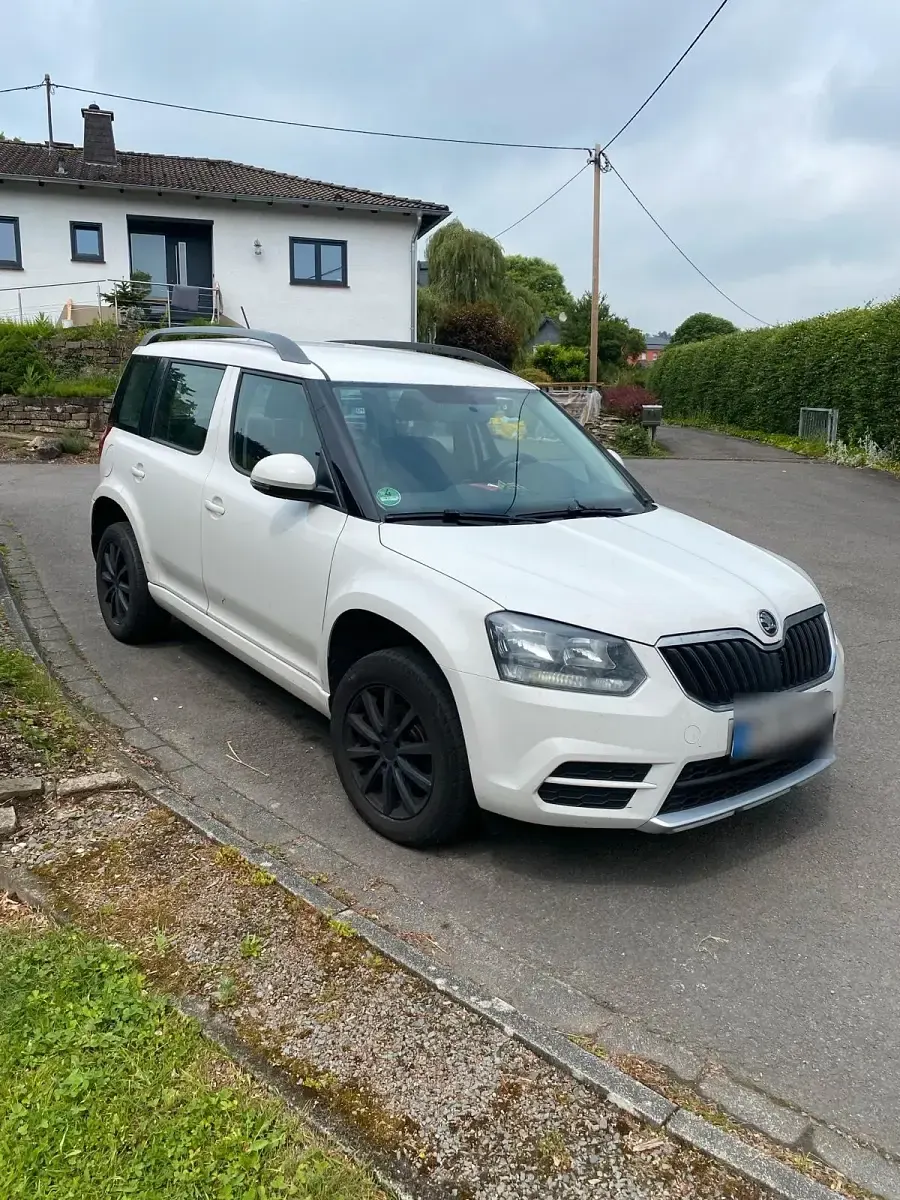 Gebraucht Skoda Yeti 110 PS (80 kW) 2014 Weiß SUV