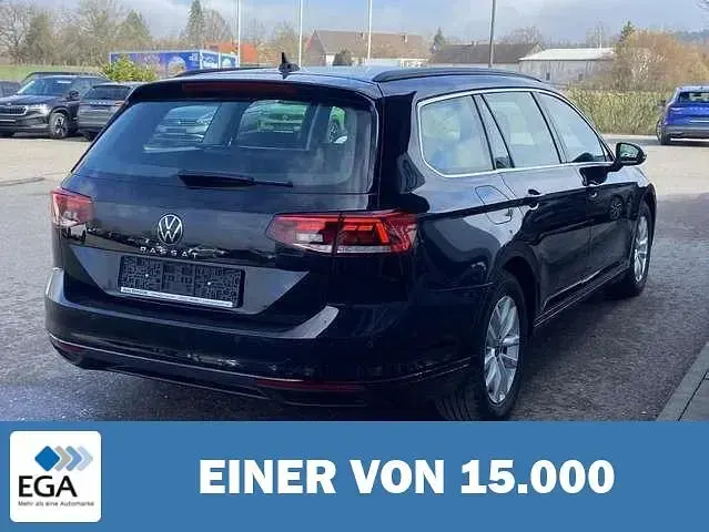 Gebraucht VW Passat Business 122 PS (89 kW) 2022 Schwarz metallic Kombi