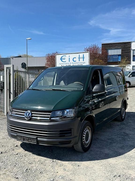Second-hand VW Transporter 150 CP (110 kW) 2019 Verde Van