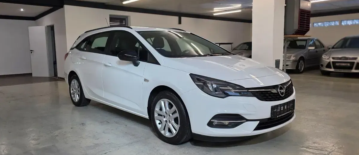 Gebraucht Opel Astra 105 PS (77 kW) 2021 Weiß Kombi