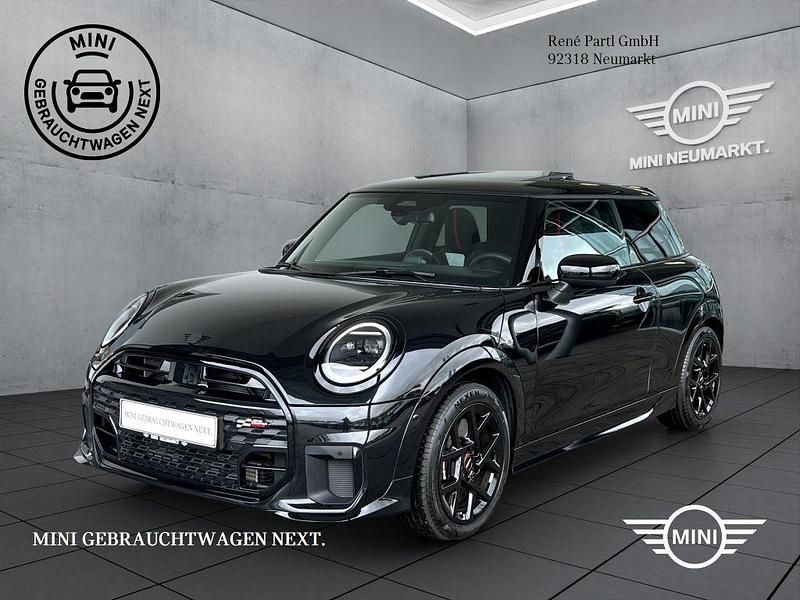 Midnight black metallic Gebraucht 2024 Mini Cooper Kleinwagen | 31.450 € (Etwas zu teuer) - Bild 1/4