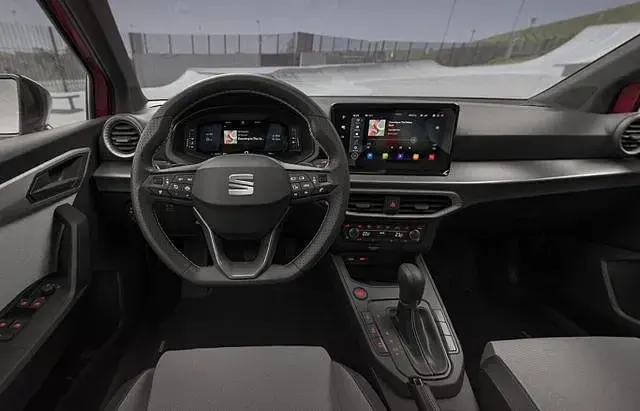 Neu Seat Arona FR 116 PS (85 kW) 2026 Fiord blau / dachfarbe schwarz fiord blau / dachfarbe schwarz SUV