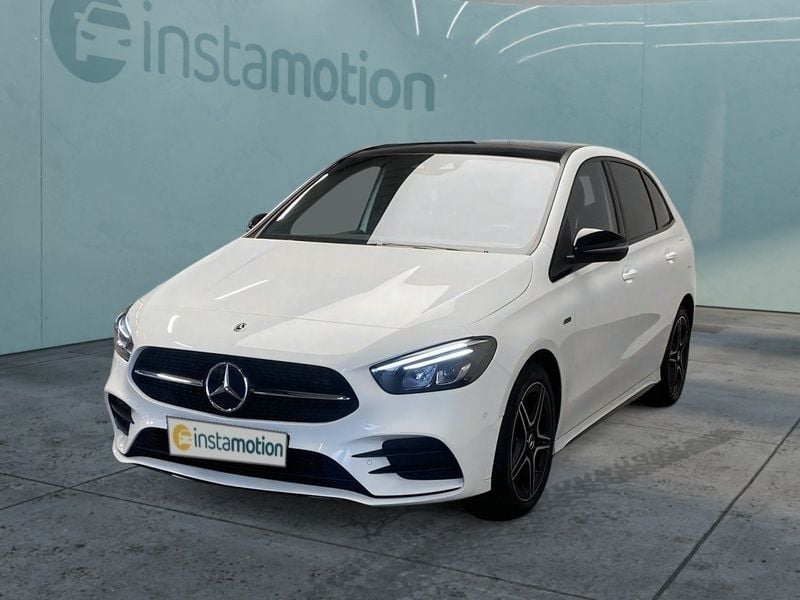 Weiß Gebraucht 2021 Mercedes B250e AMG Van / Kleinbus | 29.550 € (Teuer) - Bild 1/4