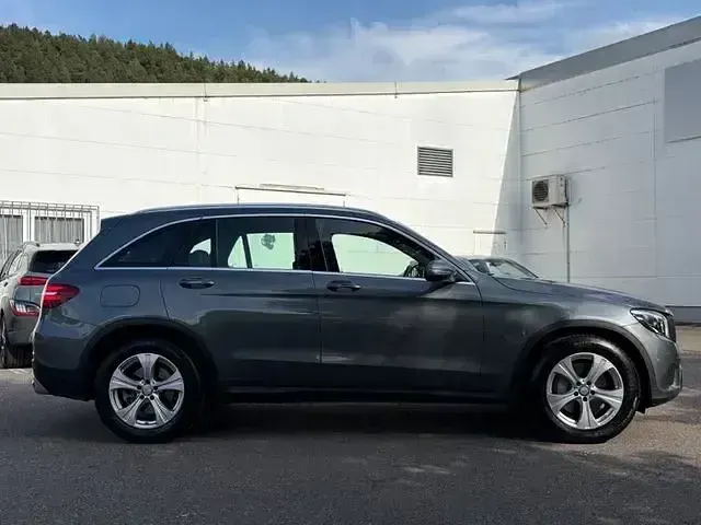 Gebraucht Mercedes GLC220 170 PS (125 kW) 2018 Grau SUV