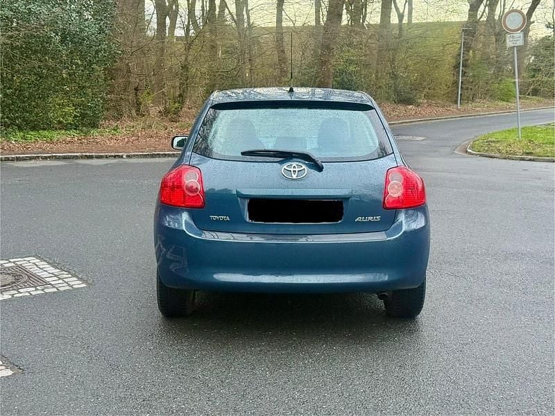 Gebraucht Toyota Auris 126 PS (92 kW) 2008 Andere farben Kleinwagen