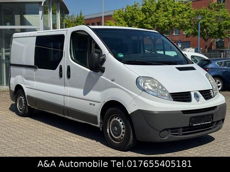 Second-hand Renault Trafic 114 CP (83 kW) 2008 Alb Monovolum