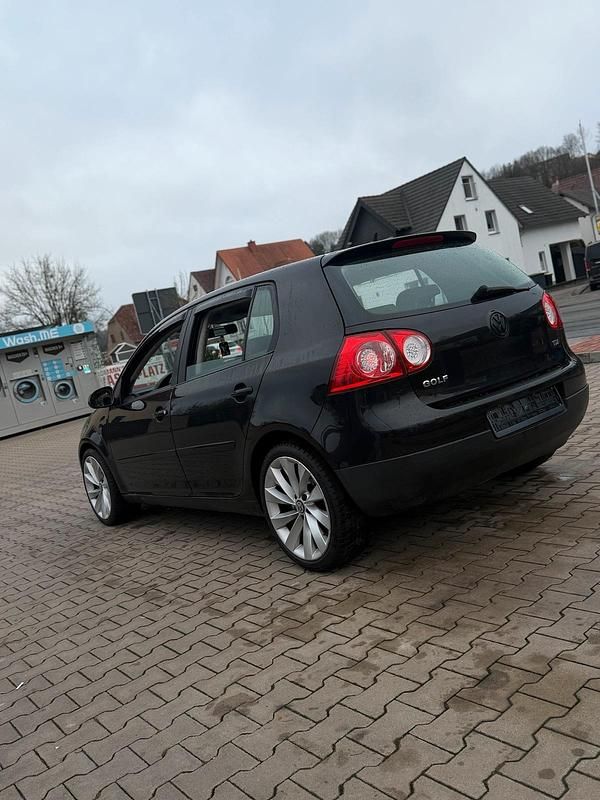 Gebraucht VW Golf V 105 PS (77 kW) 2007 Schwarz Limousine