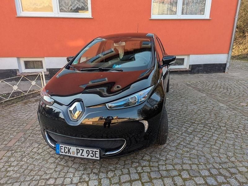 Schwarz Gebraucht 2017 Renault Zoe Intens Kleinwagen | 9.100 € (Fairer Preis) - Bild 1/4